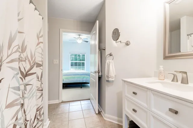 $2,400 | 1300 Park W Boulevard, Unit 716, Mount Pleasant, SC 29466