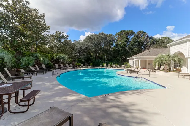 $2,400 | 1300 Park W Boulevard, Unit 716, Mount Pleasant, SC 29466