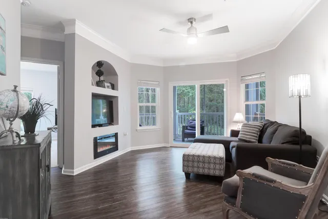 $2,400 | 1300 Park W Boulevard, Unit 716, Mount Pleasant, SC 29466