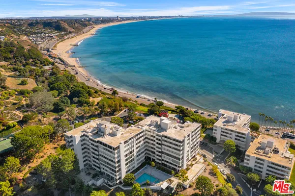 $7,995 | 17352 Sunset Boulevard, Unit 605D, Pacific Palisades, CA 90272