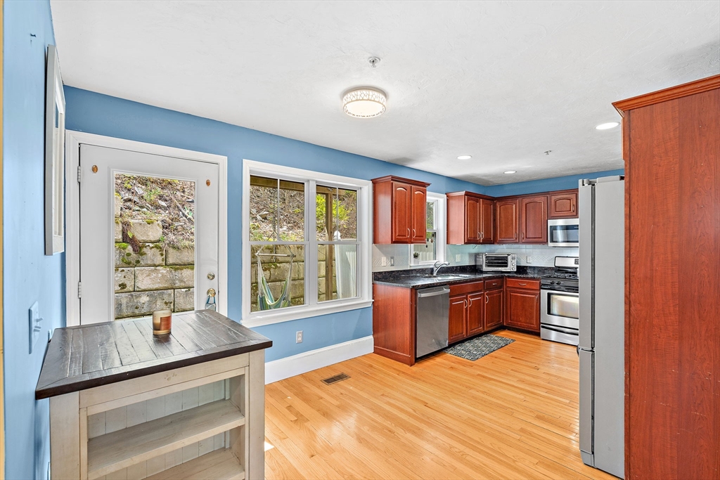 35 School Street, Unit D Hudson, MA 01749 - Photo 11 of 38