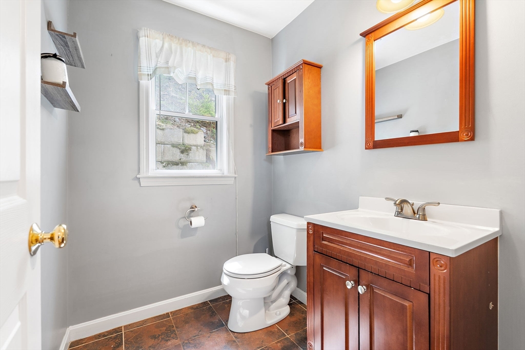 35 School Street, Unit D Hudson, MA 01749 - Photo 8 of 38