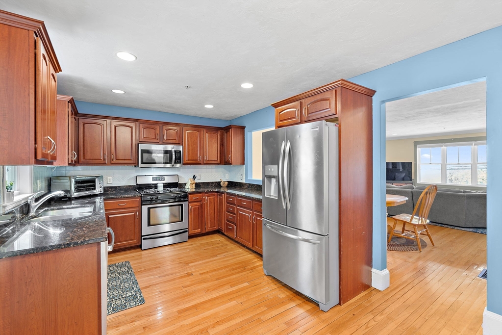 35 School Street, Unit D Hudson, MA 01749 - Photo 9 of 38