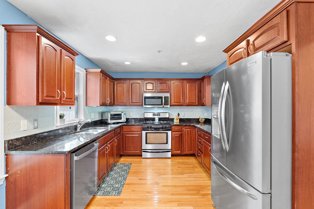 35 School Street, Unit D Hudson, MA 01749 - Photo 10 of 38