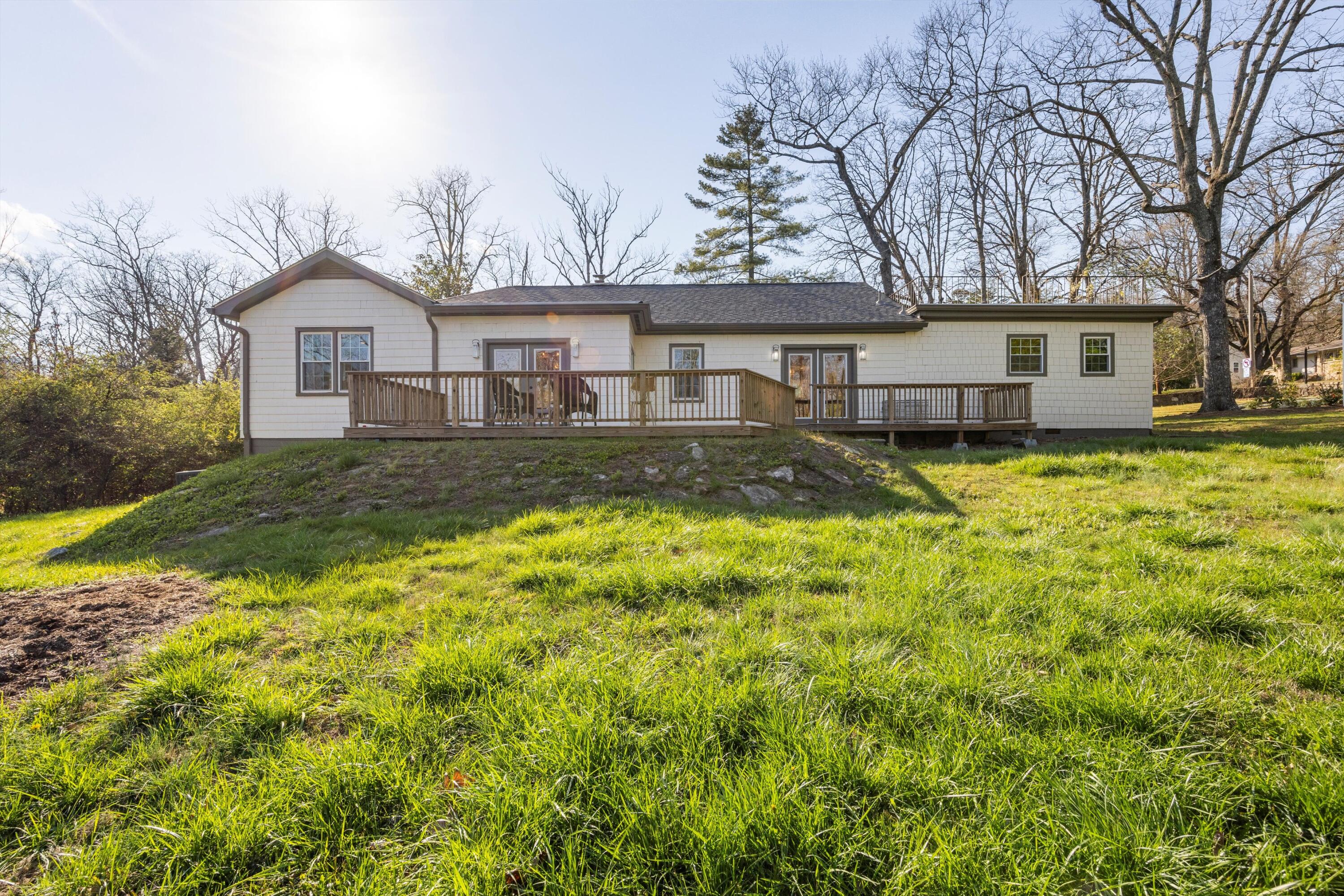 1207 Elfin Road Lookout Mountain, GA 30750 - Photo 46 of 47 48-2M6A0477