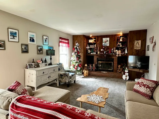 $225,000 | 160 Depot Street, Chester, VT 05143