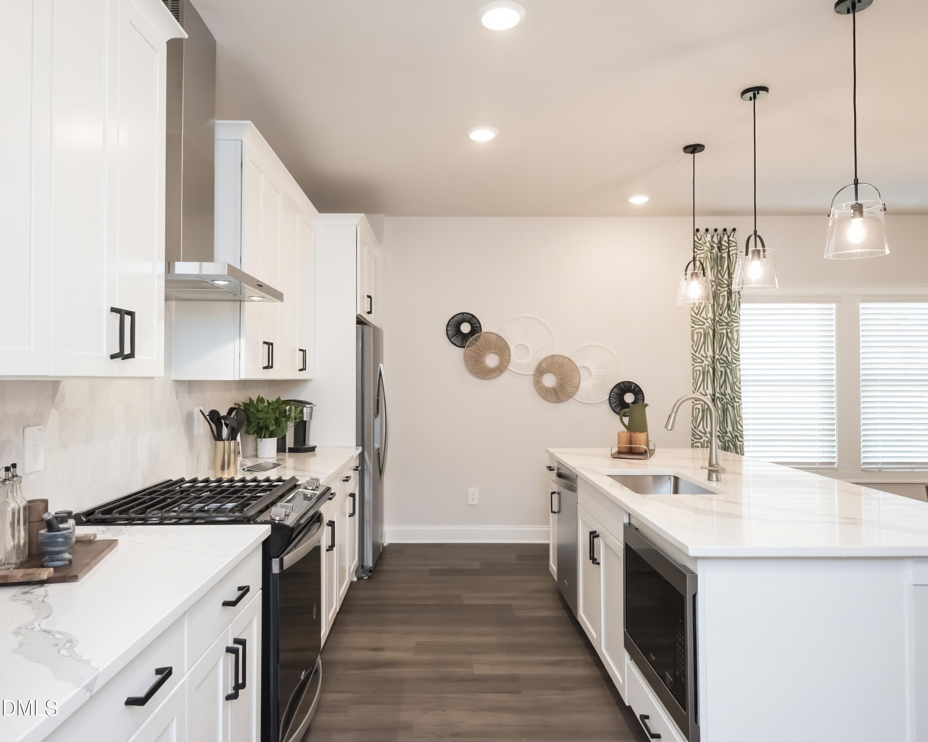 5140 Cardinal Rdg Way Wendell, NC 27591 - Photo 5 of 21 3 - Kitchen