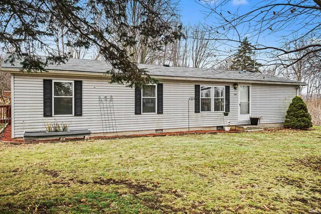 $139,900 | 7641 North Albion Street, Wawaka, IN 46794