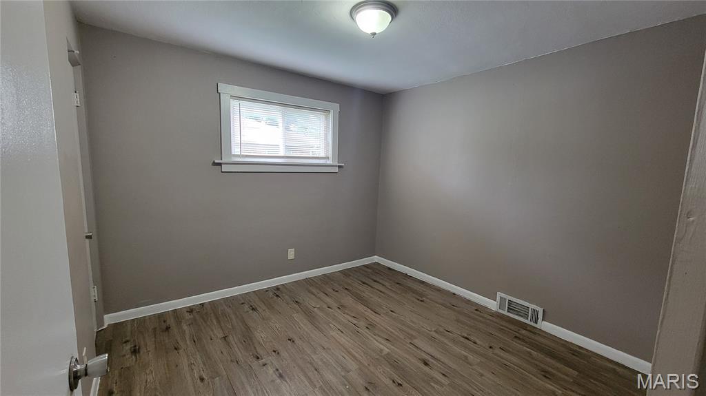 8720 Marcella Avenue Bel-Ridge, MO 63121 - Photo 7 of 15