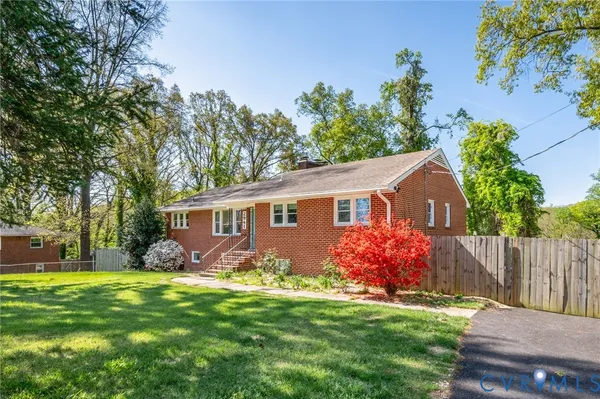 $389,999 | 2941 Emblem Drive, Richmond, VA 23234