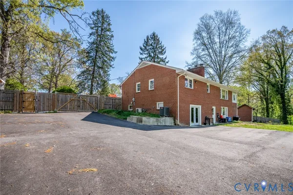 $389,999 | 2941 Emblem Drive, Richmond, VA 23234