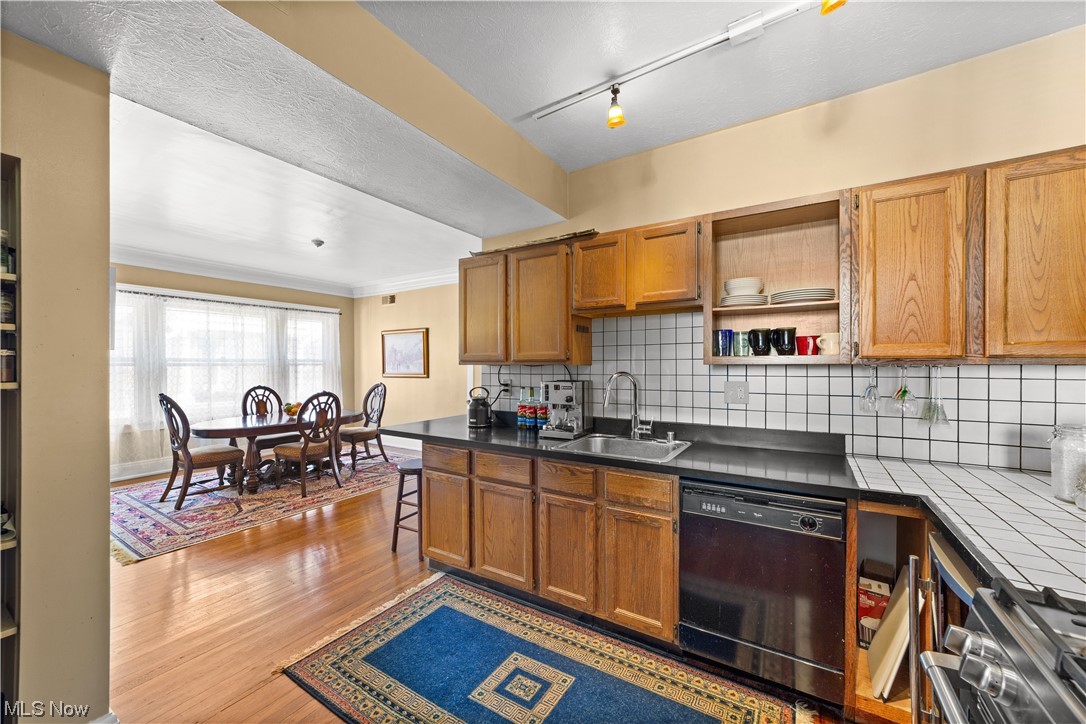 2707 Lancashire Road, Unit 15 Cleveland, OH 44106 - Photo 17 of 33