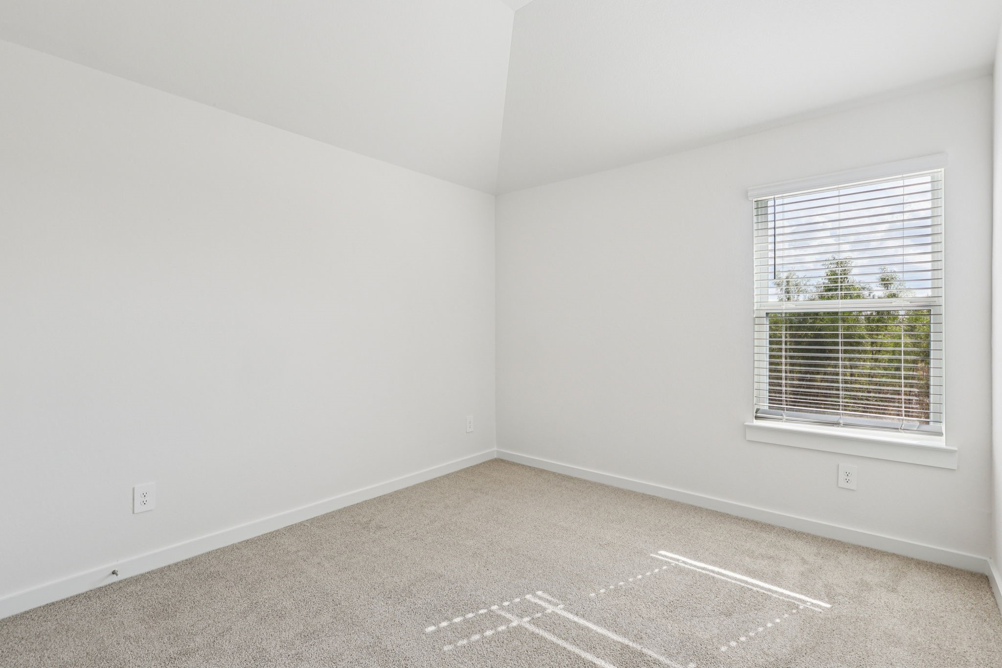 5815 Chamberlain Crossing Rosenberg, TX 77471 - Photo 29 of 35 a view of an empty room with a window