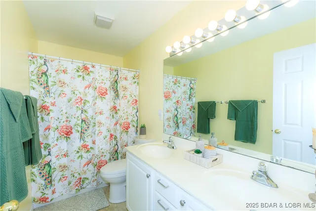 $320,000 | 194 Park Pl Lane, Unit 3G, Kaiser, MO 65047