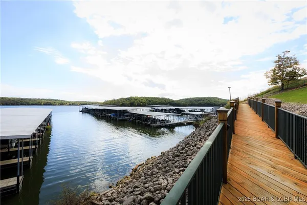 $320,000 | 194 Park Pl Lane, Unit 3G, Kaiser, MO 65047