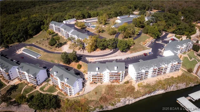 $320,000 | 194 Park Pl Lane, Unit 3G, Kaiser, MO 65047