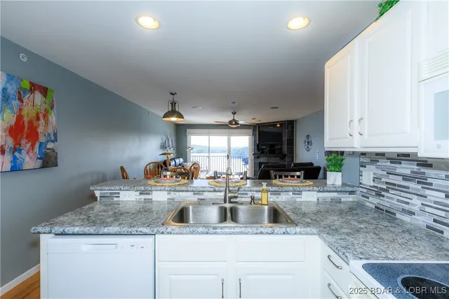 $320,000 | 194 Park Pl Lane, Unit 3G, Kaiser, MO 65047