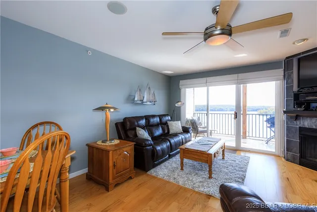 $320,000 | 194 Park Pl Lane, Unit 3G, Kaiser, MO 65047