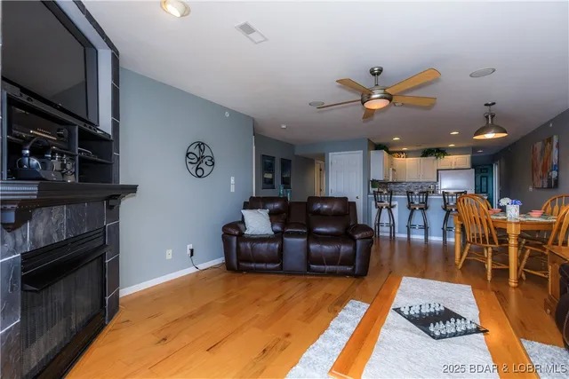$320,000 | 194 Park Pl Lane, Unit 3G, Kaiser, MO 65047