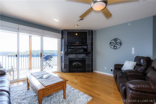 $320,000 | 194 Park Pl Lane, Unit 3G, Kaiser, MO 65047