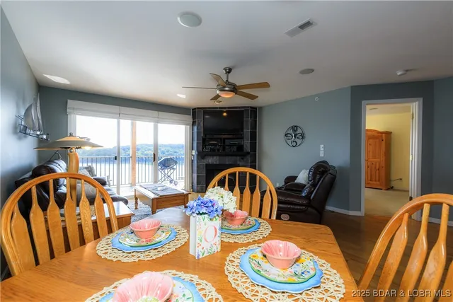 $320,000 | 194 Park Pl Lane, Unit 3G, Kaiser, MO 65047