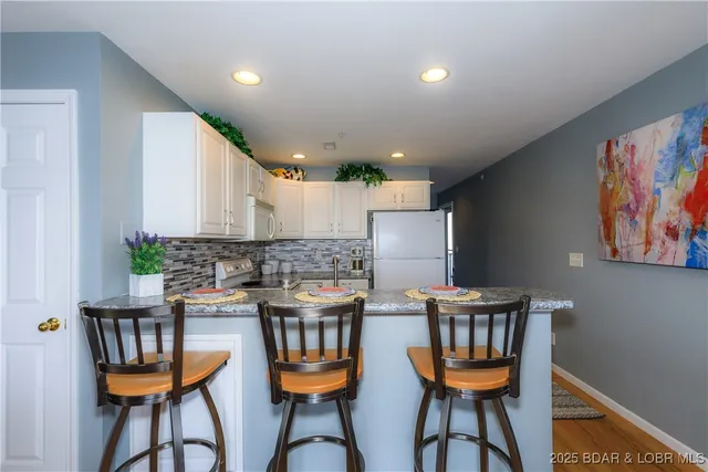 $320,000 | 194 Park Pl Lane, Unit 3G, Kaiser, MO 65047