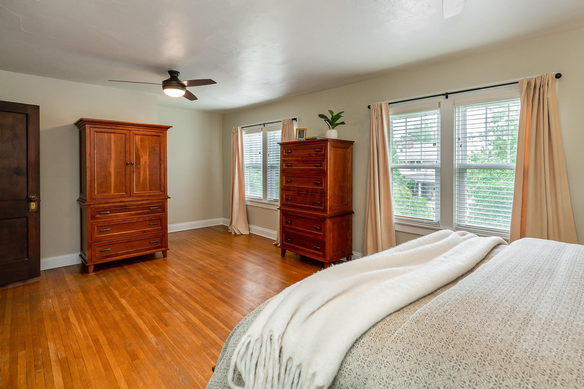 671 South Cassingham Road Columbus, OH 43209 - Photo 20 of 33