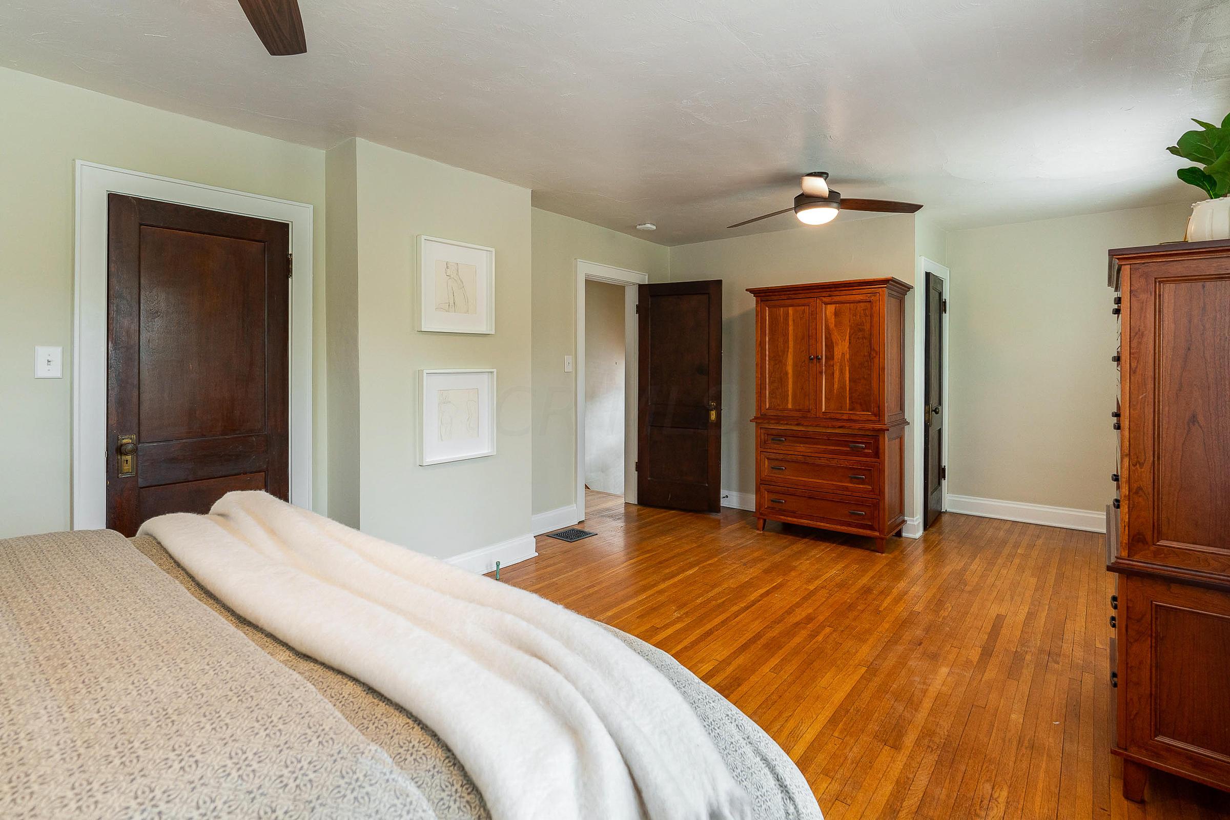 671 South Cassingham Road Columbus, OH 43209 - Photo 21 of 33