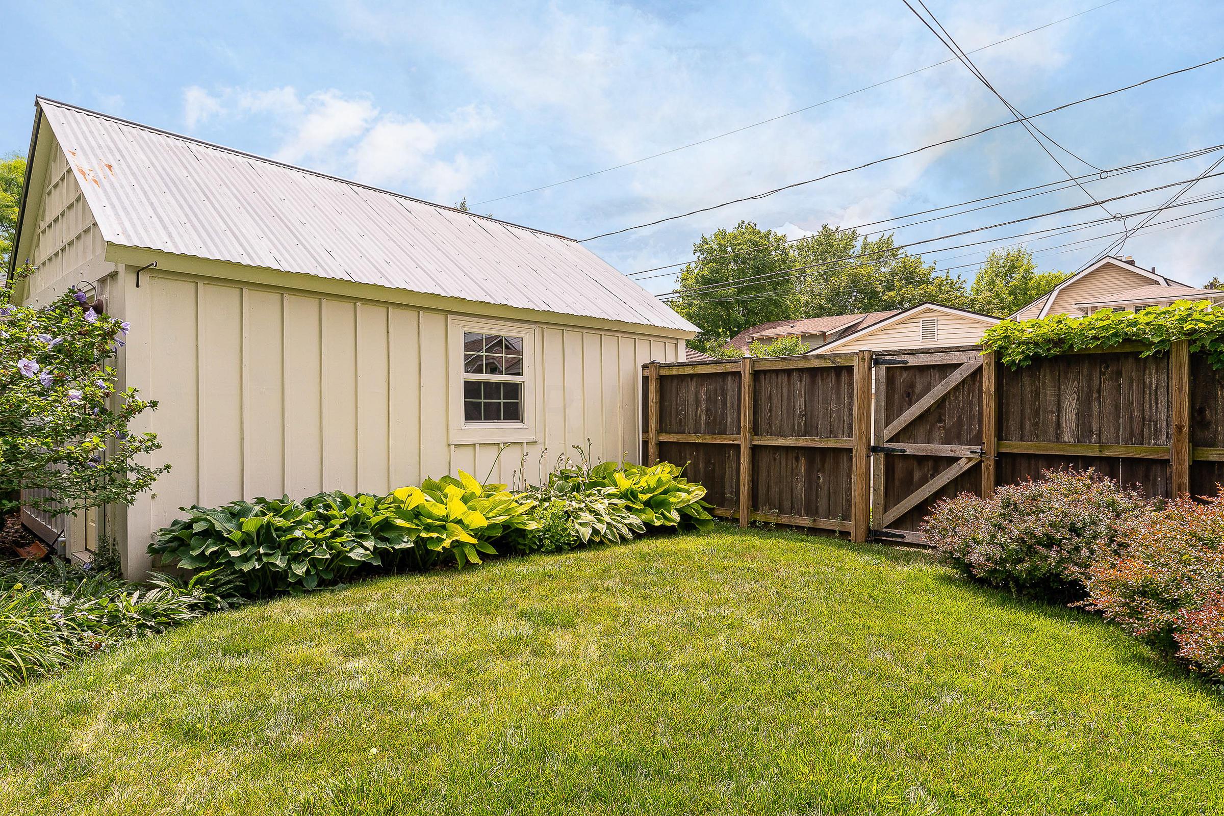 671 South Cassingham Road Columbus, OH 43209 - Photo 29 of 33