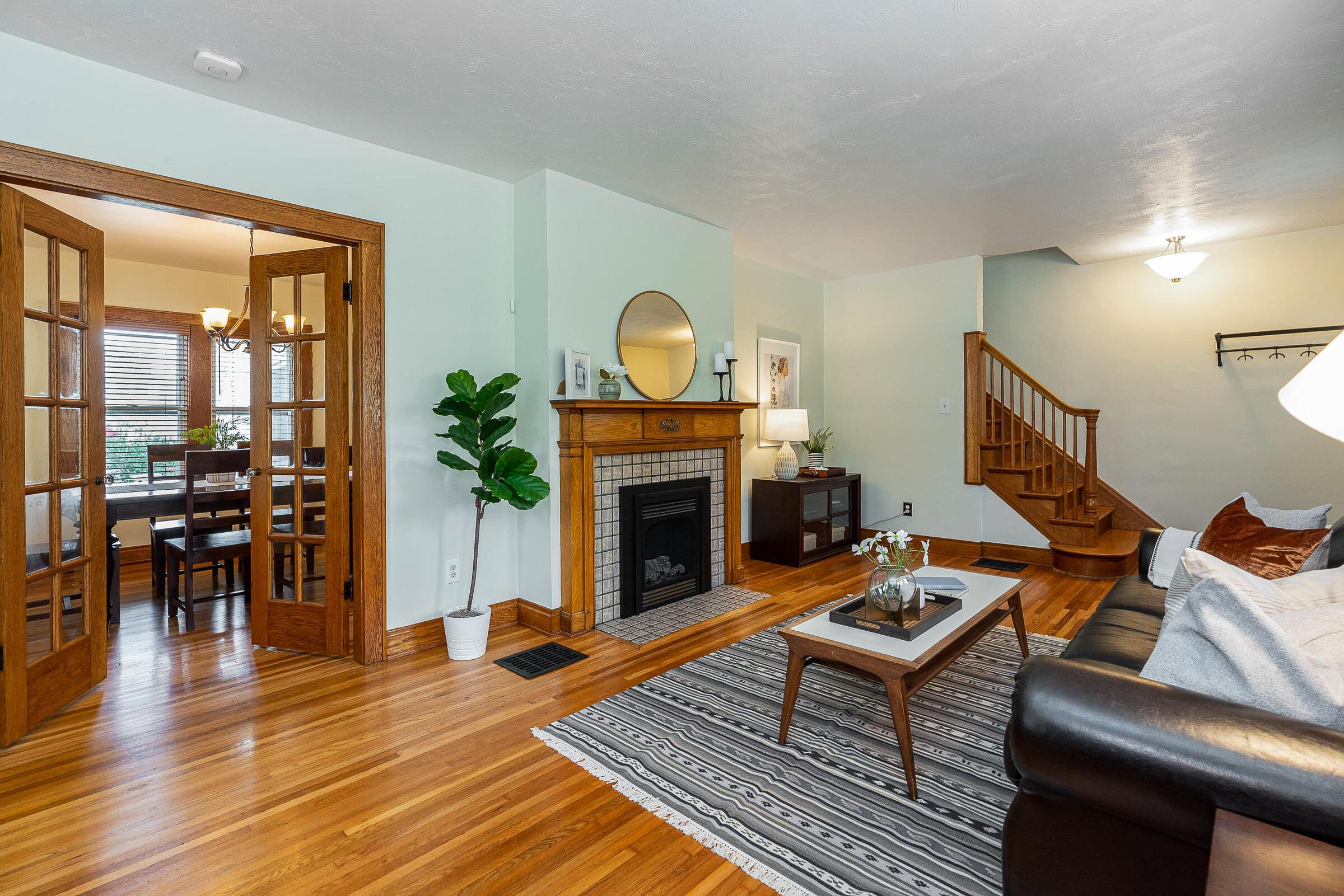 671 South Cassingham Road Columbus, OH 43209 - Photo 10 of 33