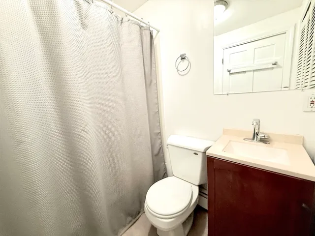 $4,000 | 106 West 3rd Street, Unit 1, Boston, MA 02127