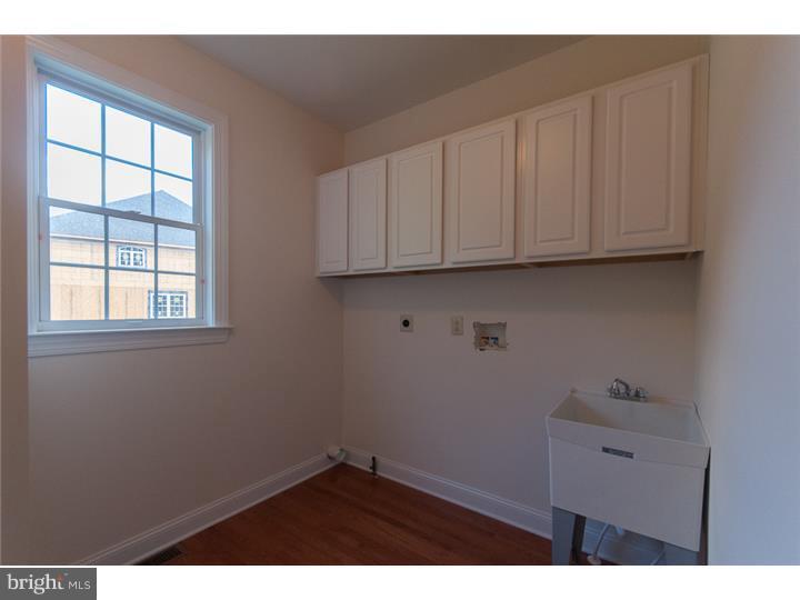 117 North Hillcrest Road Springfield, PA 19064 - Photo 15 of 17 a view of cabinets and window