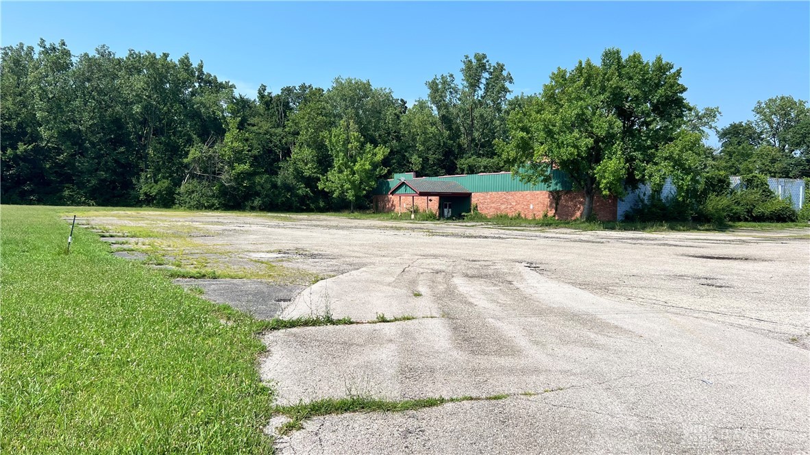 7415 Pleasant Plain Road Clayton, OH 45315 - Photo 10 of 13