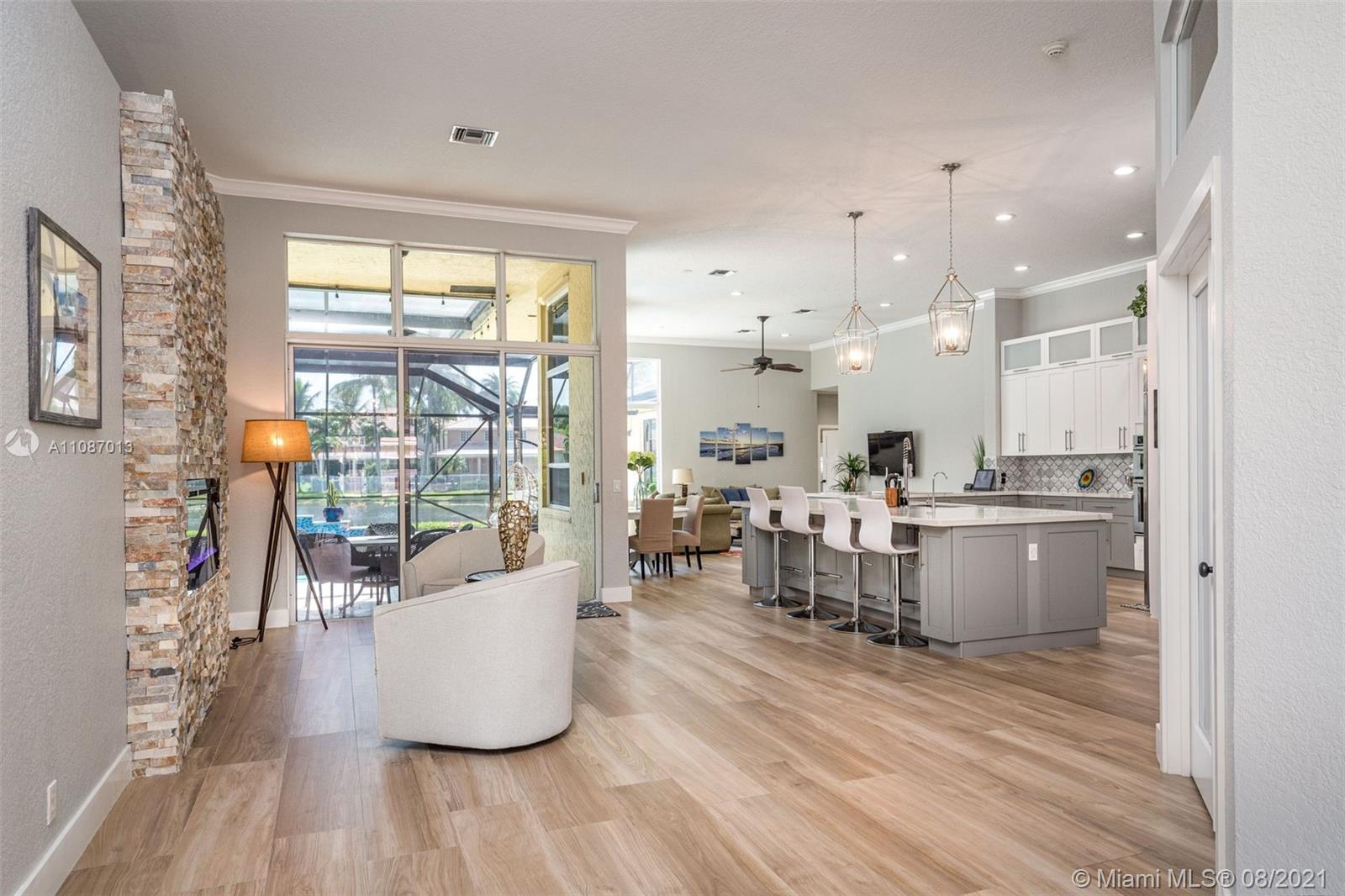 3855 Oak Ridge Circle Weston, FL 33331 - Photo 3 of 39