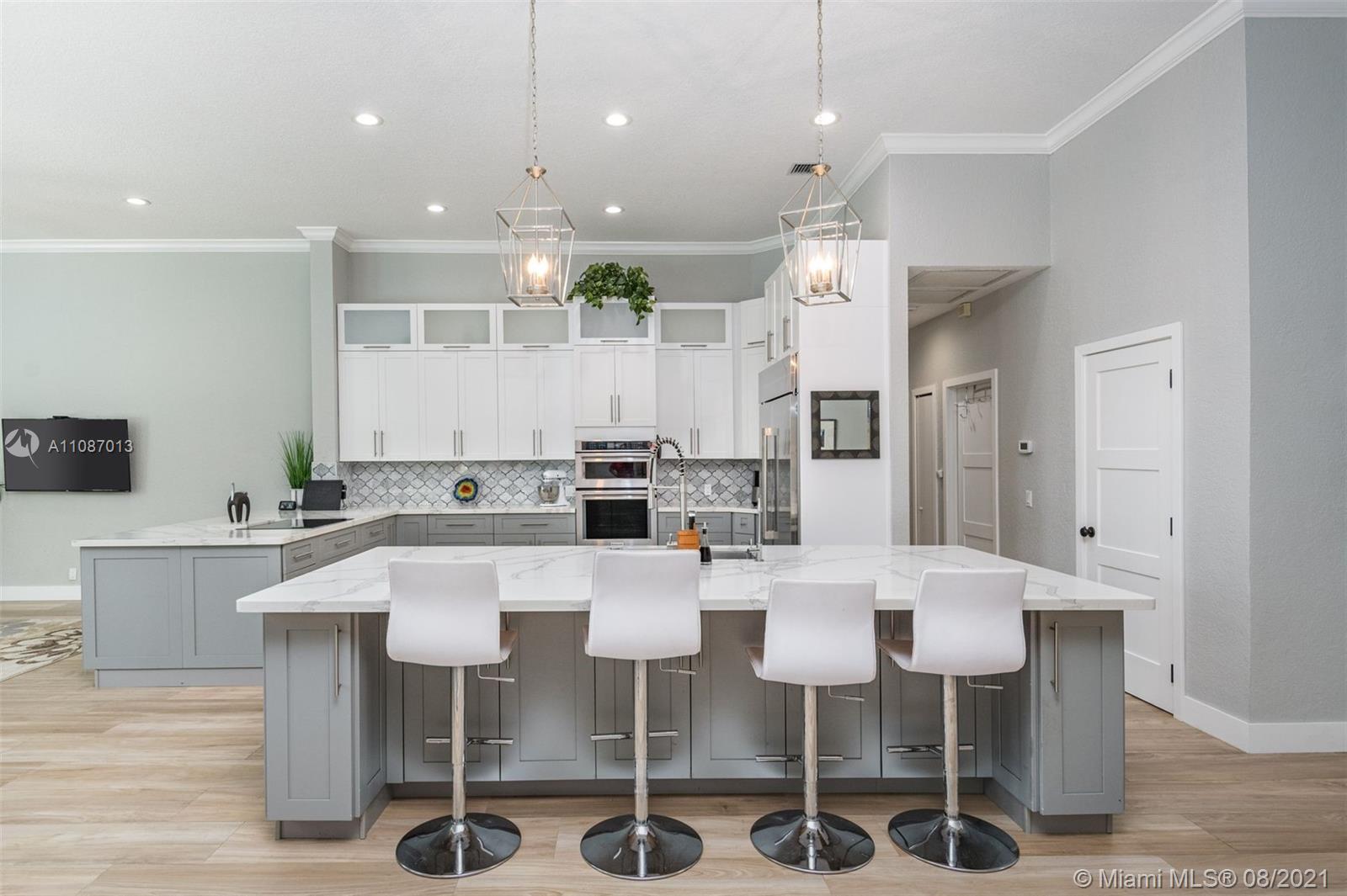 3855 Oak Ridge Circle Weston, FL 33331 - Photo 6 of 39