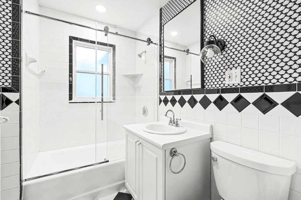 207 Weston Road Wellesley, MA 02482 - Photo 19 of 23