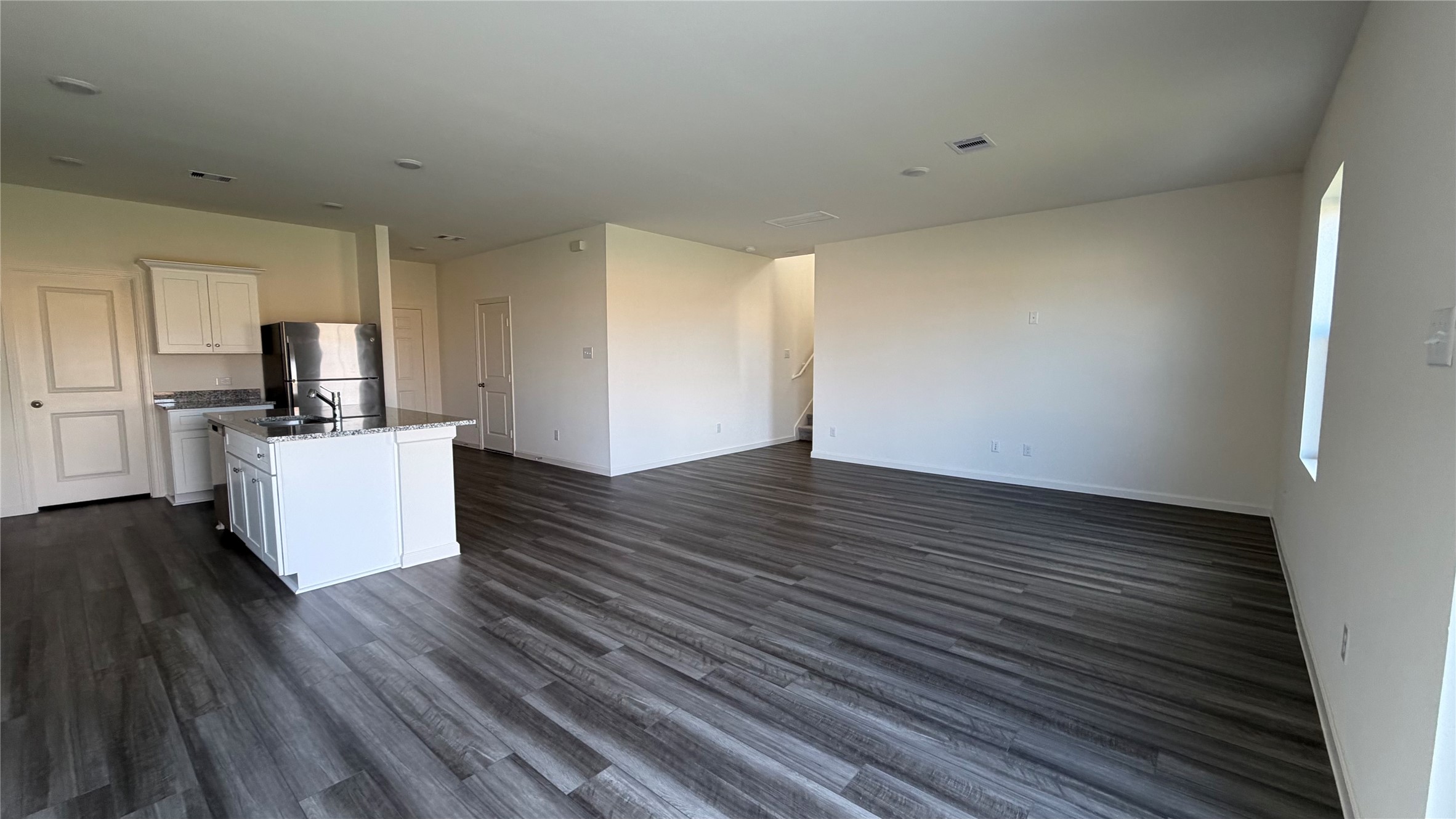 3103 Diamond Vw Lane Angleton, TX 77515 - Photo 4 of 17