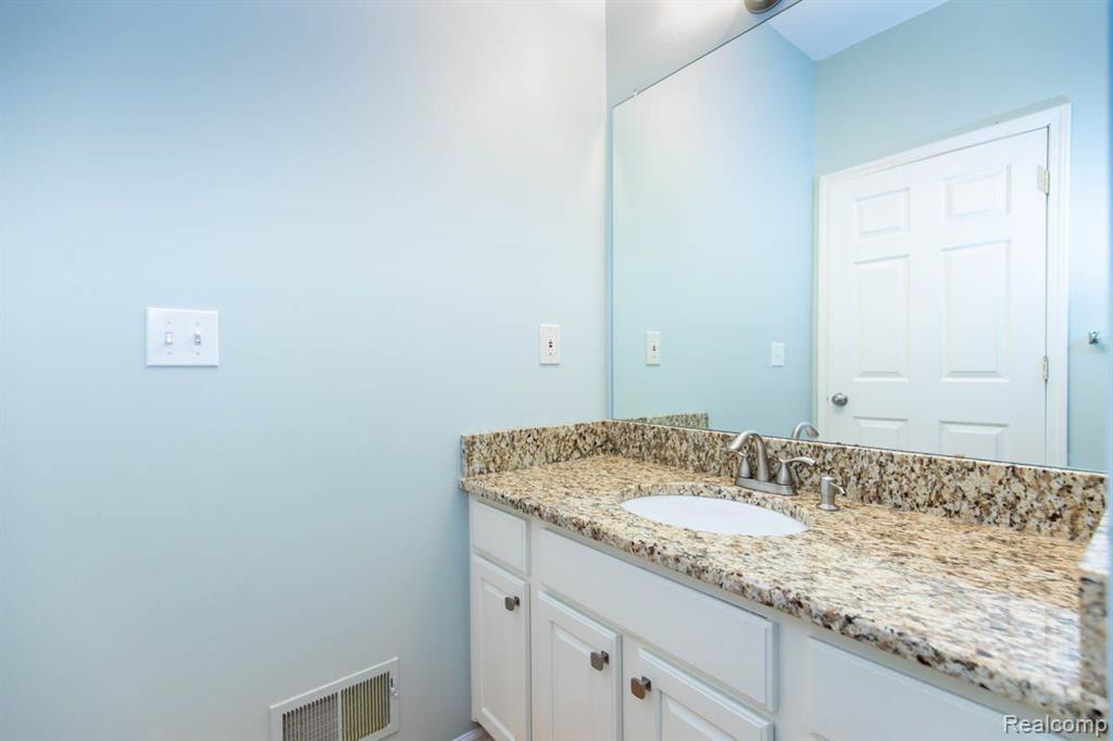 475 Cherry Orchard Road Canton, MI 48188 - Photo 18 of 46