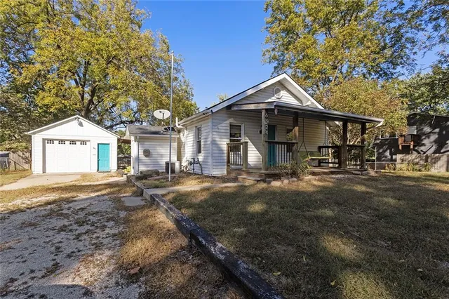 $149,900 | 6924 Northeast 56th Street, Kansas City, MO 64119