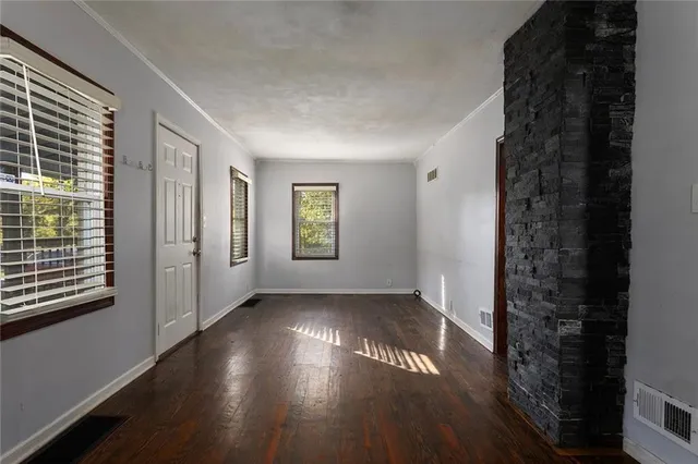 $149,900 | 6924 Northeast 56th Street, Kansas City, MO 64119