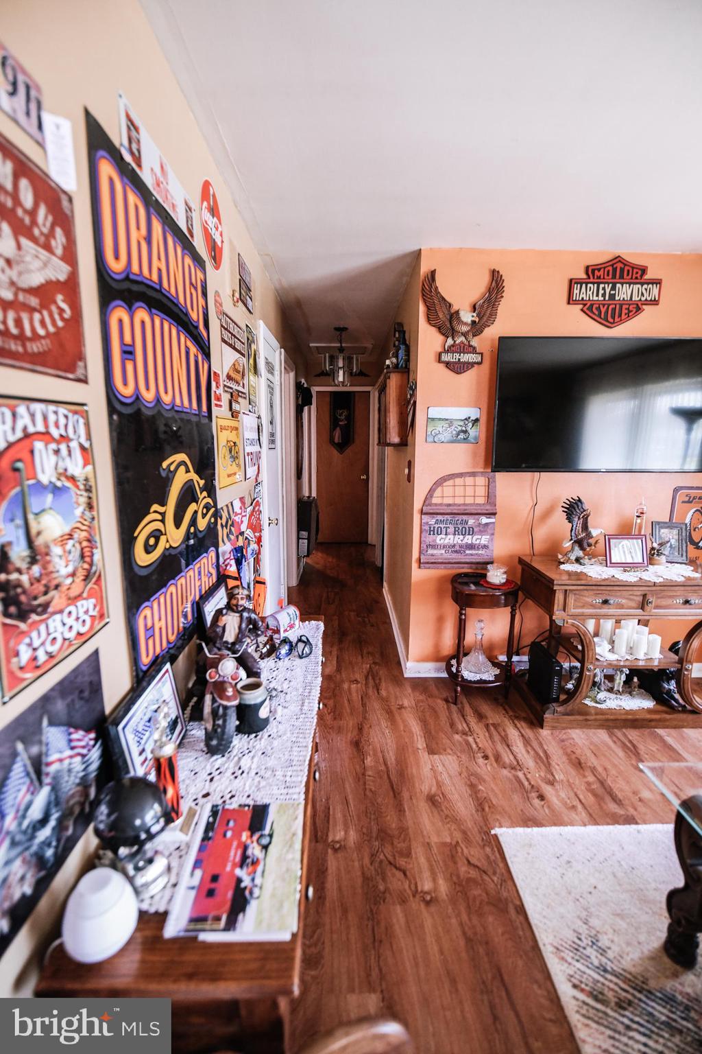 11 North Maple Avenue Ridgely, MD 21660 - Photo 7 of 14 living room