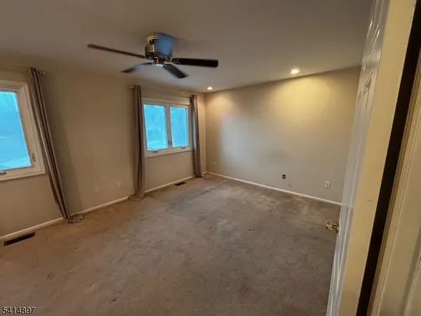 $470,000 | 4 Peach Court, Flemington, NJ 08822