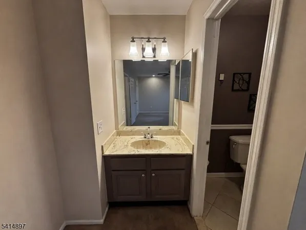 $470,000 | 4 Peach Court, Flemington, NJ 08822