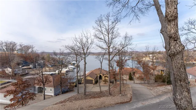 $625,000 | 81 Nicol Brk Lane, Sunrise Beach, MO 65079