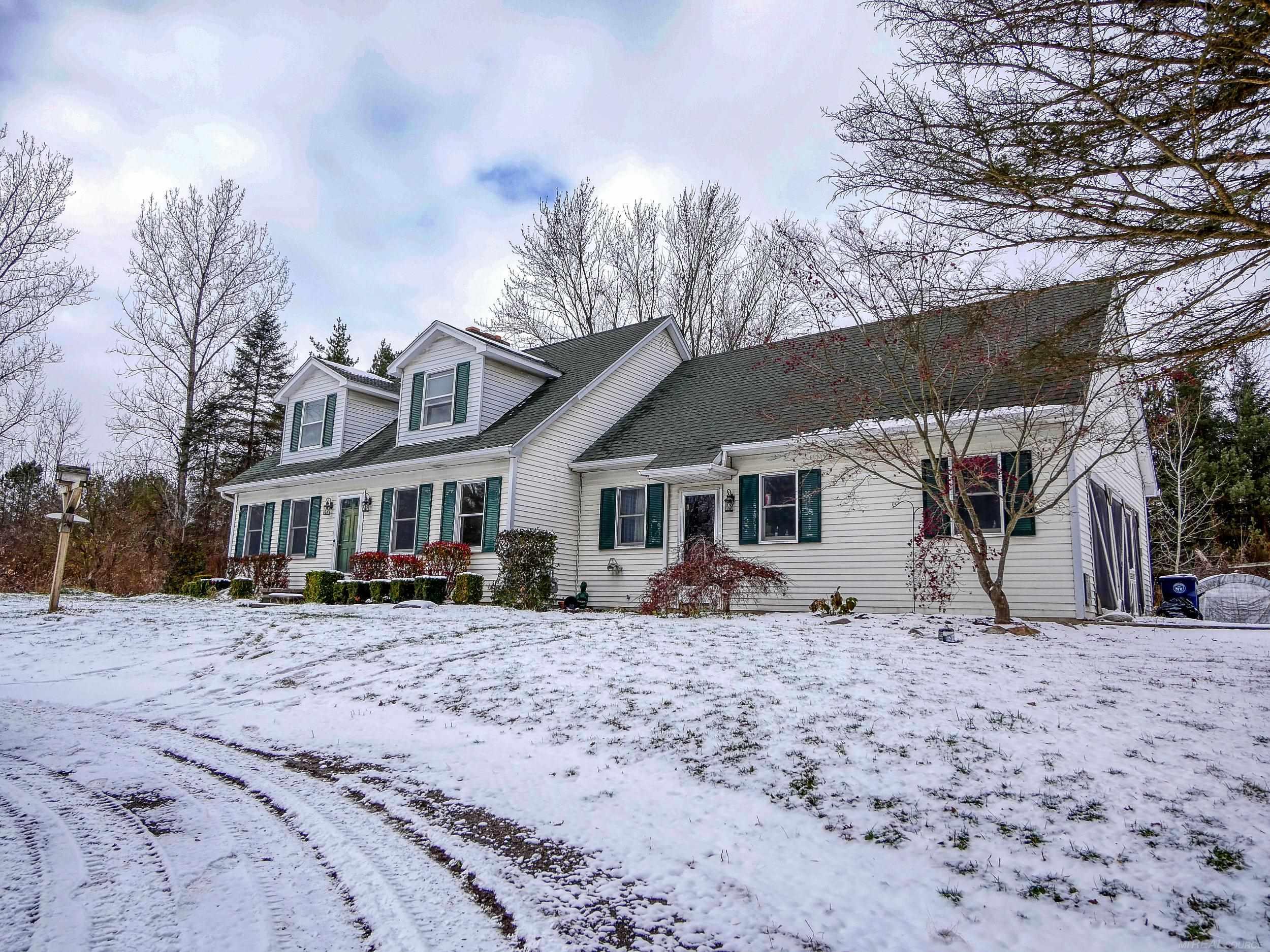 36851 Pound Road Richmond, MI 48062 - Photo 2 of 35 50162547-1bd3b1c0-b808-4eb1-8f04-c87126b95d9a.JPG