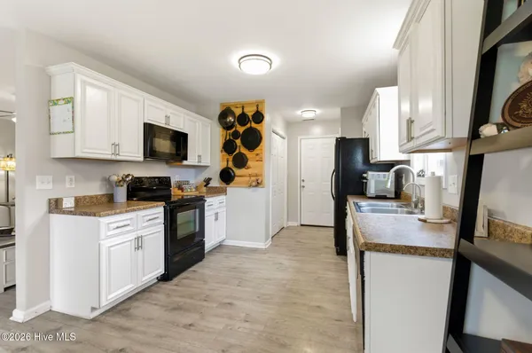 $317,999 | 135 Chadwick Acres Road, Sneads Ferry, NC 28460