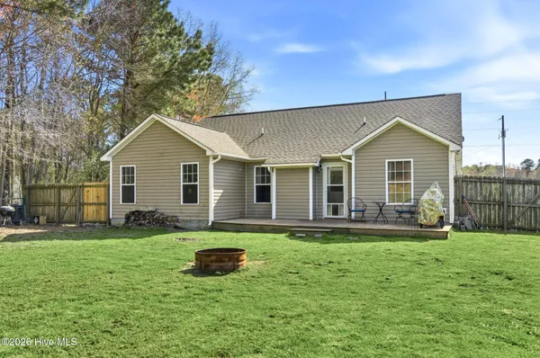 $317,999 | 135 Chadwick Acres Road, Sneads Ferry, NC 28460