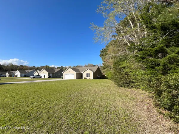 $317,999 | 135 Chadwick Acres Road, Sneads Ferry, NC 28460