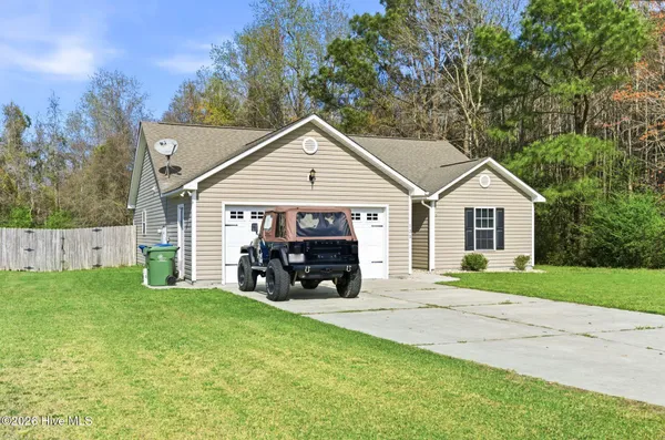 $317,999 | 135 Chadwick Acres Road, Sneads Ferry, NC 28460