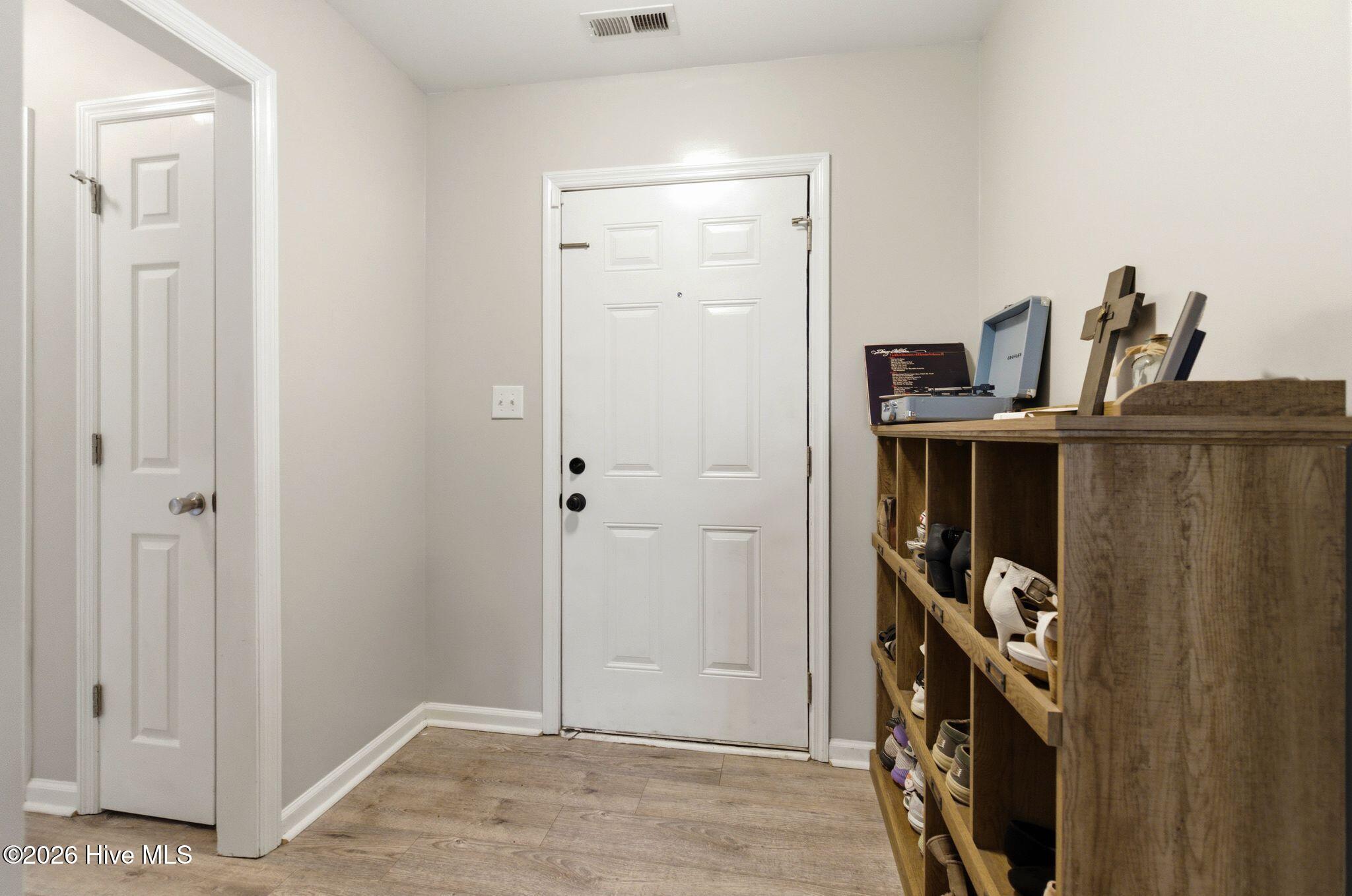 135 Chadwick Acres Road Sneads Ferry, NC 28460 - Photo 5 of 47 13_DSC00201